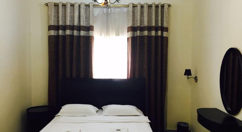 Image of Deluxe One Bedroom Apartment 16