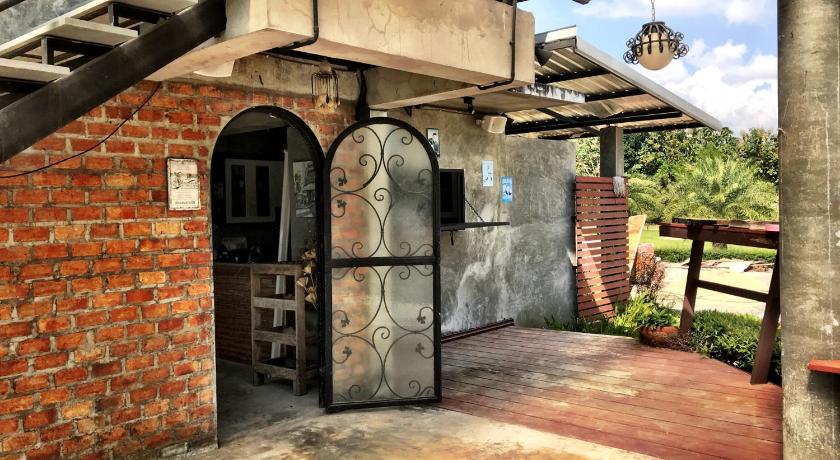 Hip Home at Hod photo