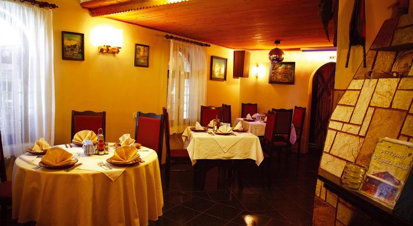 Hotel Romantic photo
