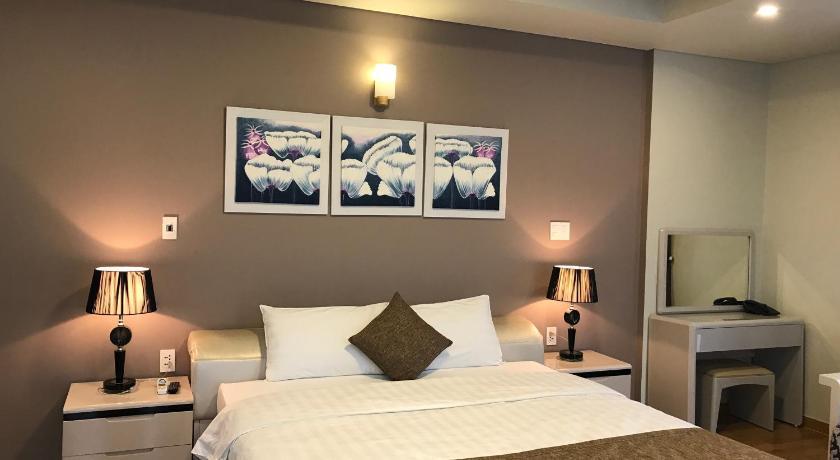 Deluxe Double Room with Bath Tub, F & F Hotel in Haiphong