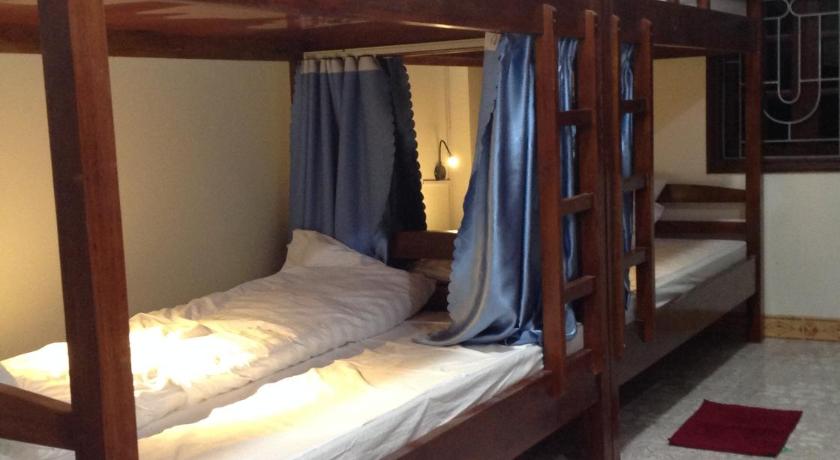 Image of 8-Bed Mixed Dormitory Room 1