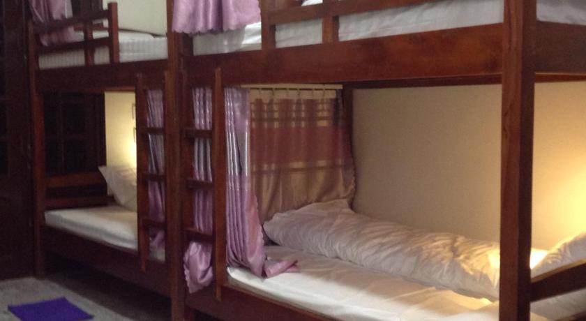 Image of 8-Bed Mixed Dormitory Room 7