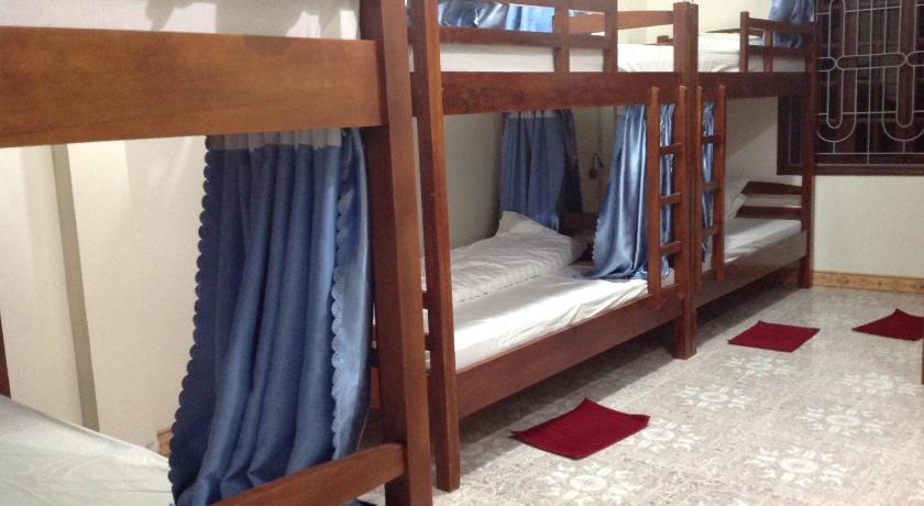 Image of 8-Bed Mixed Dormitory Room 9