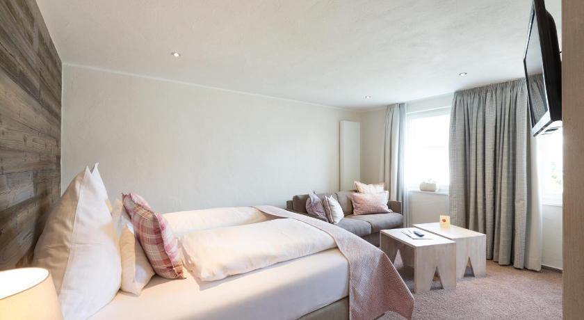 Image of Deluxe Double Room 3