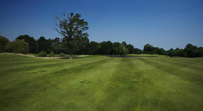 The Warwickshire Hotel and Country Club