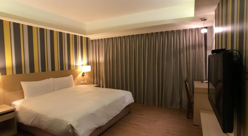 Image of Deluxe Double 5