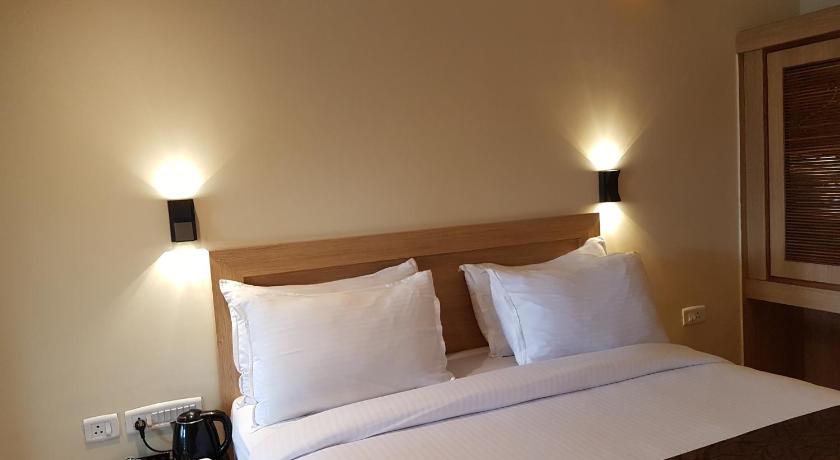 Hotel Darshan photo