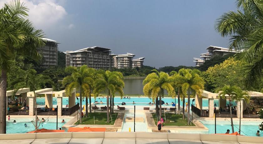 Image of Apartment with Mountain View 20