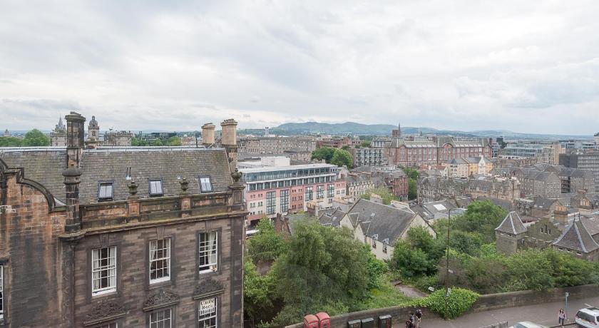 Image of Apartment 14