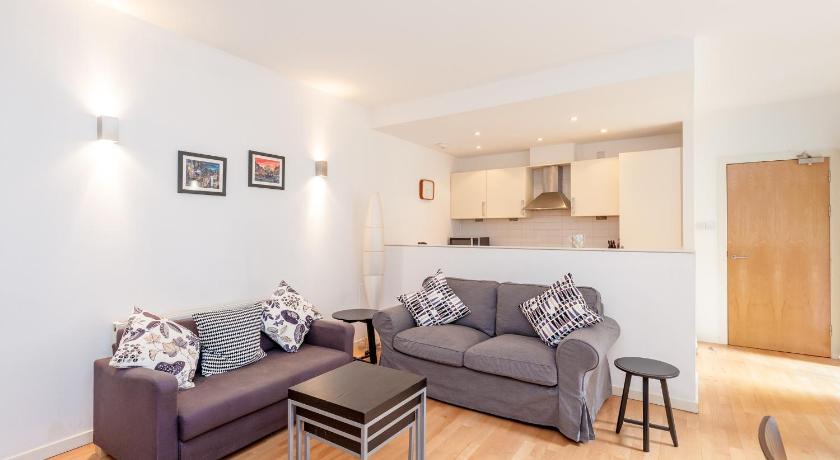 Image of Apartment 6