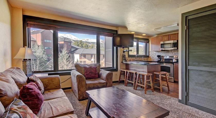 Image of Studio Condominium 5
