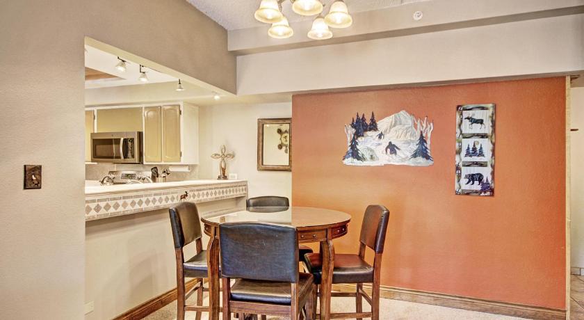 Image of 2 Bedroom Condominium 16