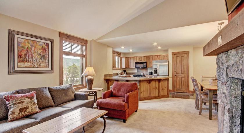 Image of 2 Bedroom Condominium  Bedding Guaranteed 4