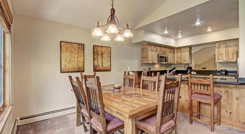 Image of 2 Bedroom Townhome 16