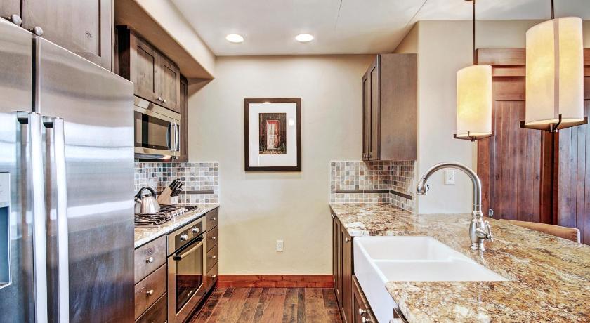 Image of Studio Condominium 1