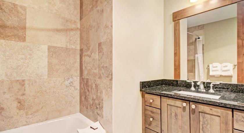 Image of Studio Condominium 7