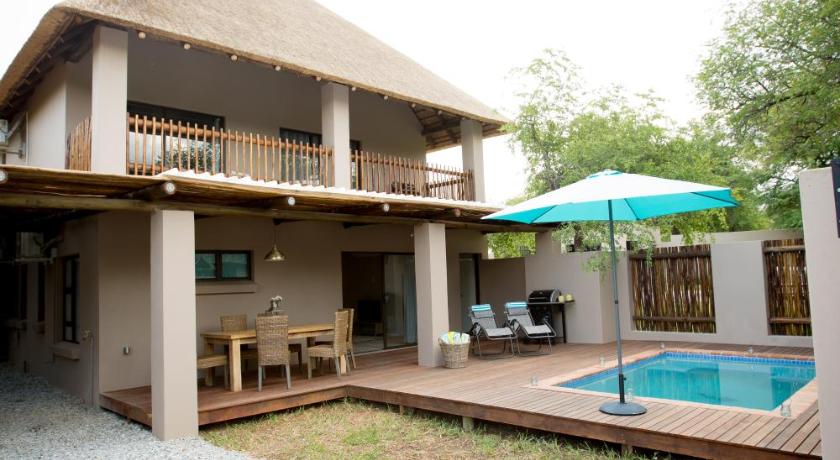 Maya Manor photo
