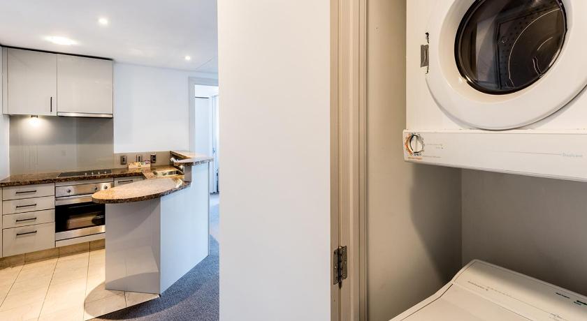 Image of 2 Bedroom Suite 13