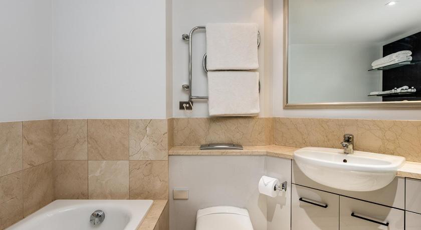 Image of 2 Bedroom Suite 10
