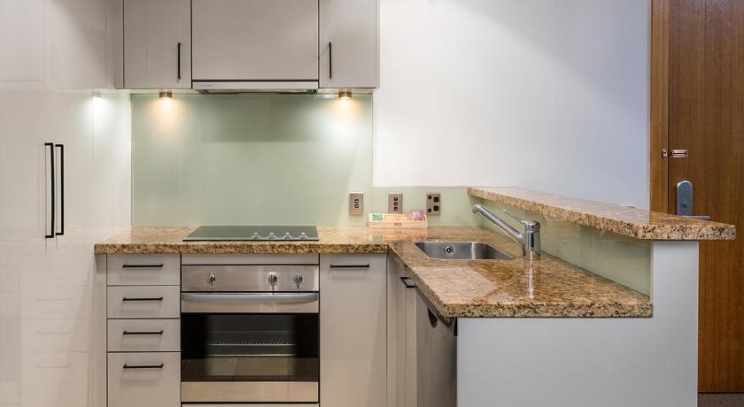 Image of 1 Bedroom Executive Park View Suite – No Housekeeping 9