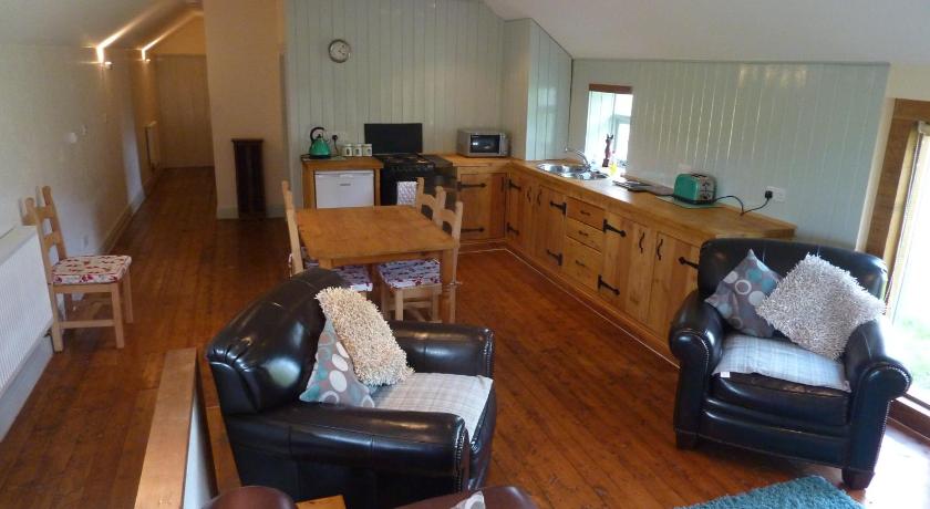 Hazel Barrow Farm Cottage — Hotel in Upper Hulme