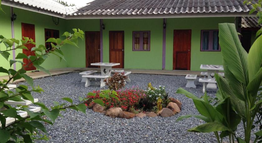 Areeya Resort photo