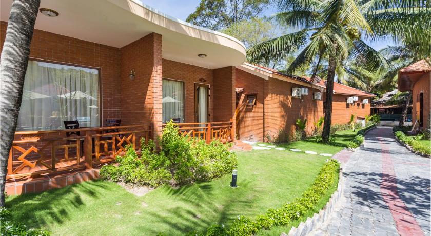 Image of Pool View Bungalow 7