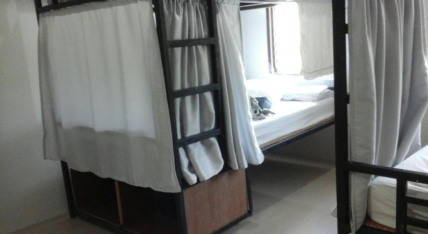 Image of 1 Person in 8-Bed Dormitory - Mixed 14