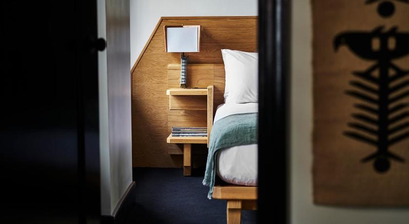 Image of Gallery Suite 8