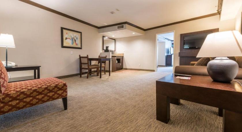 PARK INN BY RADISSON COVINA