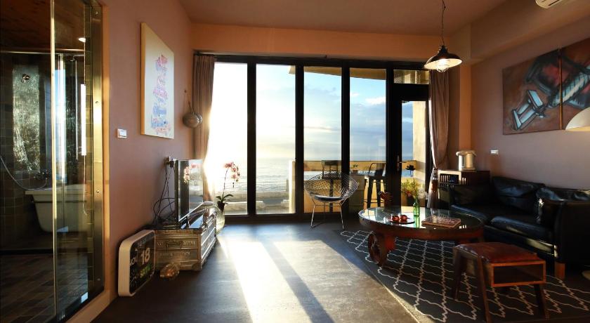 Image of Double Room with Balcony and Sea View 1