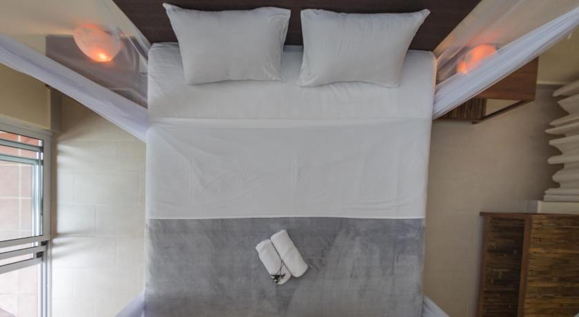Image of Large Double Room 13