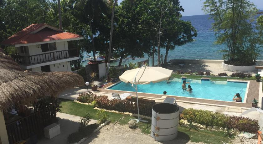 Cloud and Xky Beach Resort photo