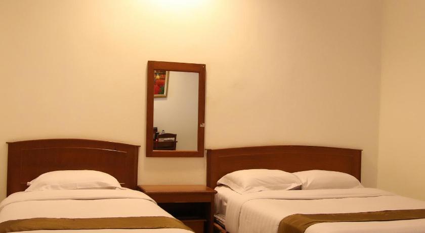 Candisari Hotel & Resto photo