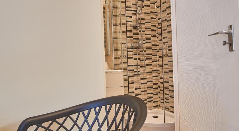A26 Apartment photo