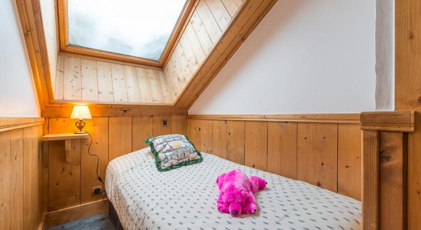 Image of Tradition Triple Room 10