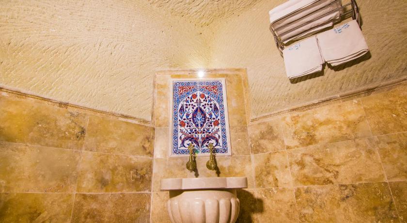 Immagine di Suite Grotta Premium Luna di Miele (Premium Honeymoon Cave Suite) 10