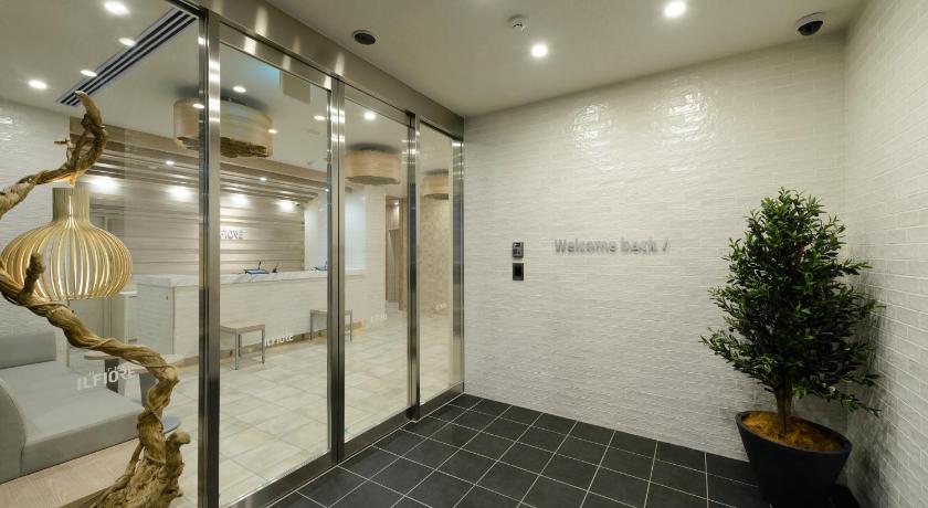 東京 Hotel IL FIORE Kasai 3つ星 ホテル 外観