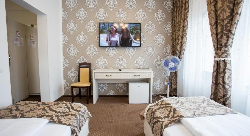 Hotel-Restaurant Ayan Piatra Neamt photo