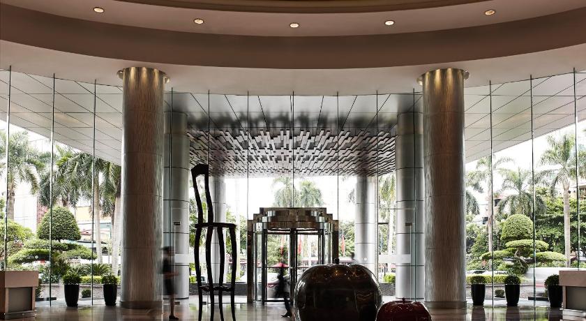 ハノイ Pullman Hanoi Hotel 4つ星 ホテル 外観