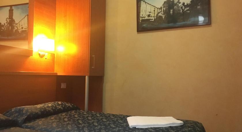 ローマ Toffa Place In Rome 3つ星 ゲストハウス レストラン