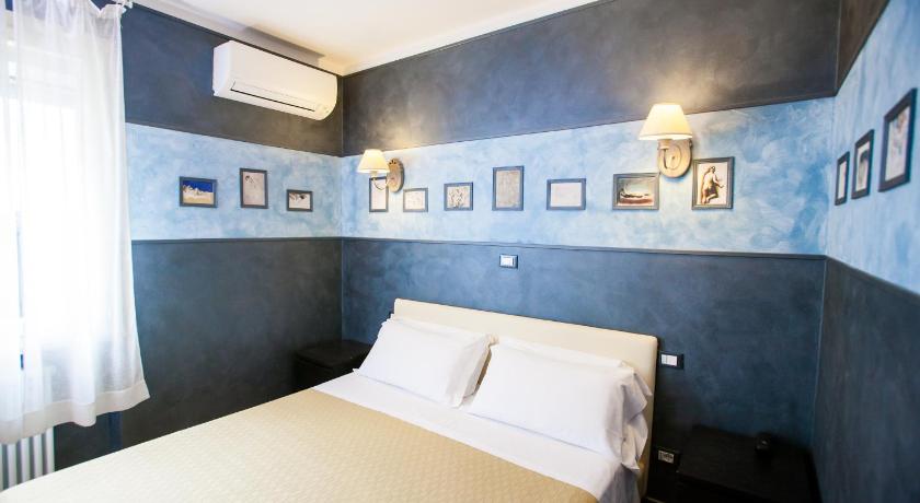 Фото: Двухместный номер эконом-класса (Economy Double Room) 1