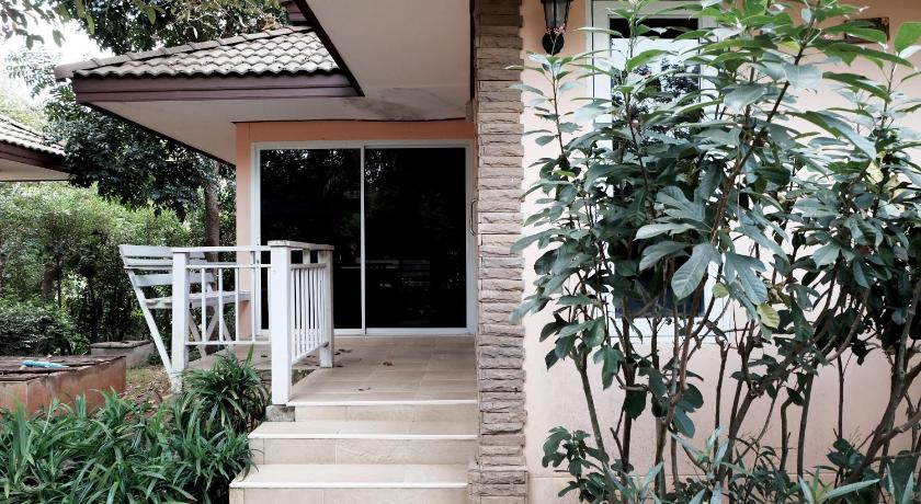 Image of Family Cottage 1
