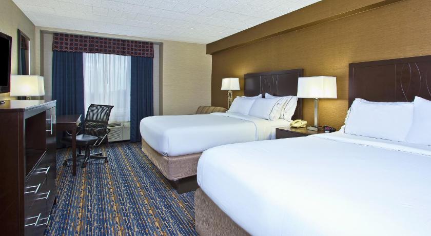 Holiday Inn Express and Suites Pittsburgh West Mifflin