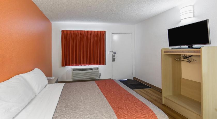 Motel 6-Medford, OR - North