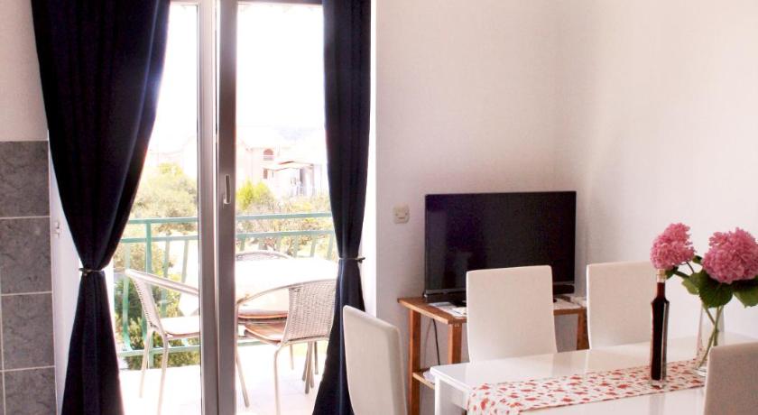 Meri Apartment — Hotel in Vodice