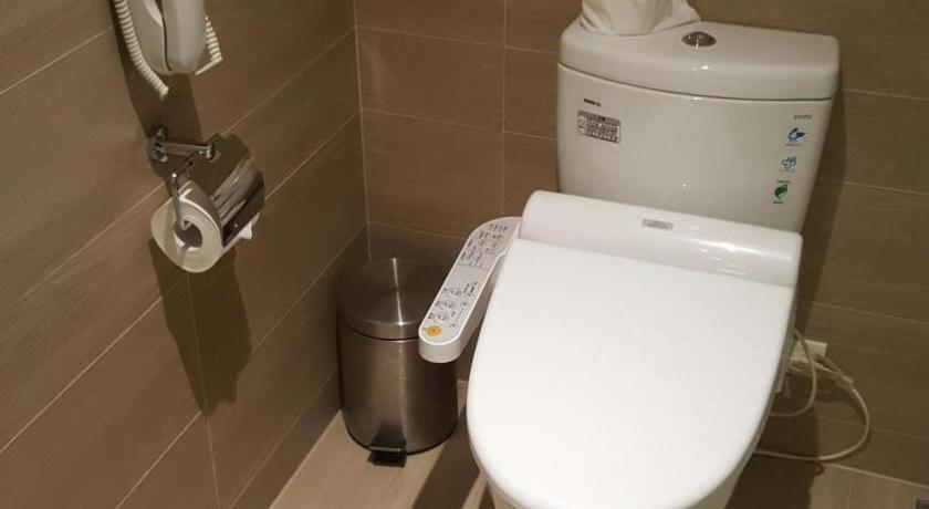 Image of Deluxe Family Suite 10