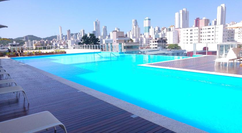 Home Clube em Balneario Camboriu — Hotel in Balneario Camboriu