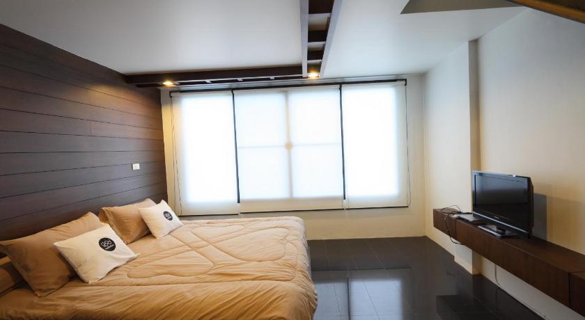 Image of Duplex Room 12