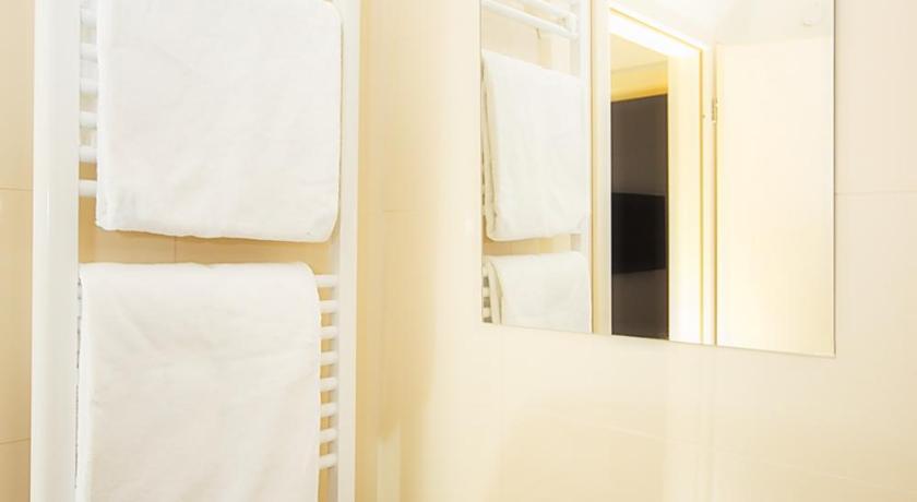 Image of Junior Suite 16